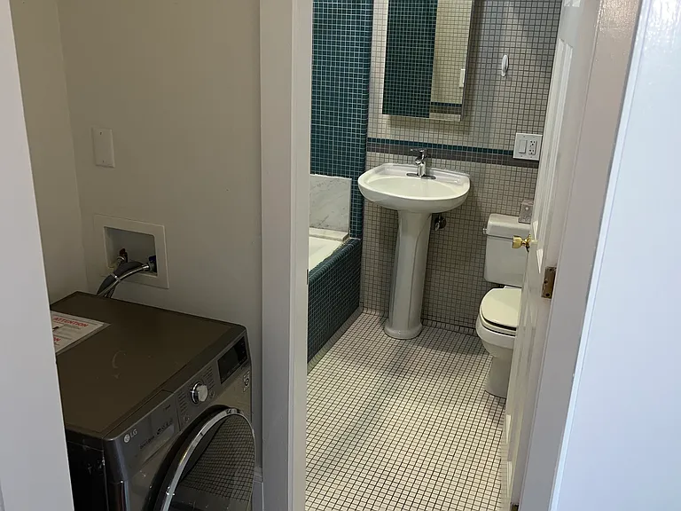 35 Bay State Rd #1R — Photo 10