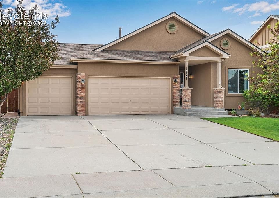 1st image of 10487 Mount Evans Dr