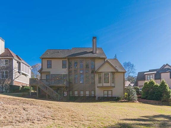 3rd image of 6084 Kingston Dr