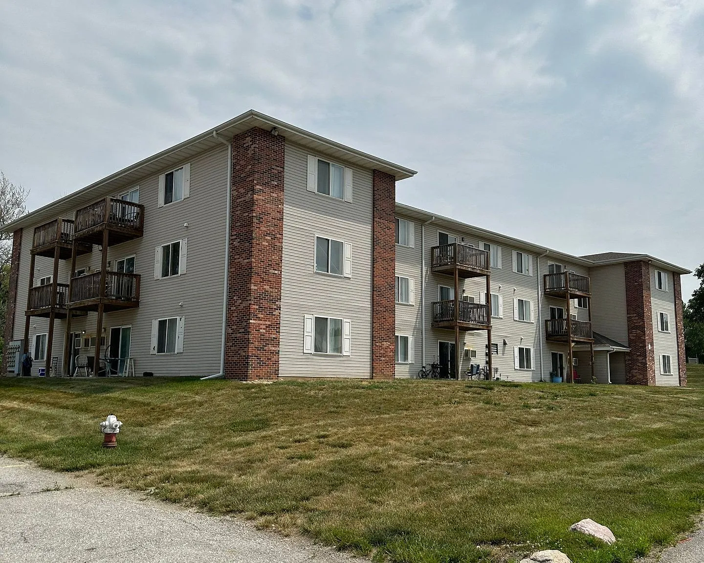 Red Oak 48-Unit (City View Apartments) — Photo 1