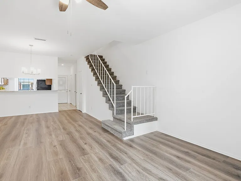204 Samuel Blvd #I-3 — Photo 13