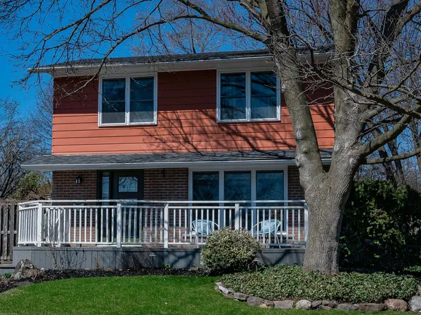 141 Oakdale Dr, Oakville, ON L6H 1J4