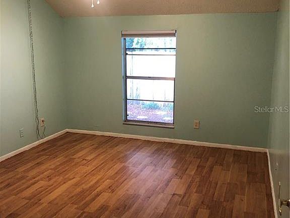 4th image of 677 Melanie Ln #N/a