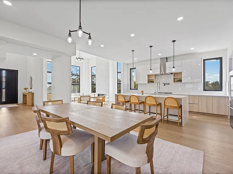 1020 Mountain Leather Dr — Photo 11