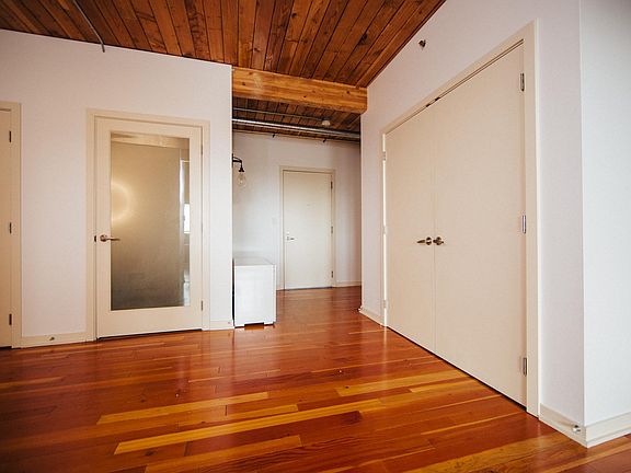 4th image of 1408 12th Ave Unit 407