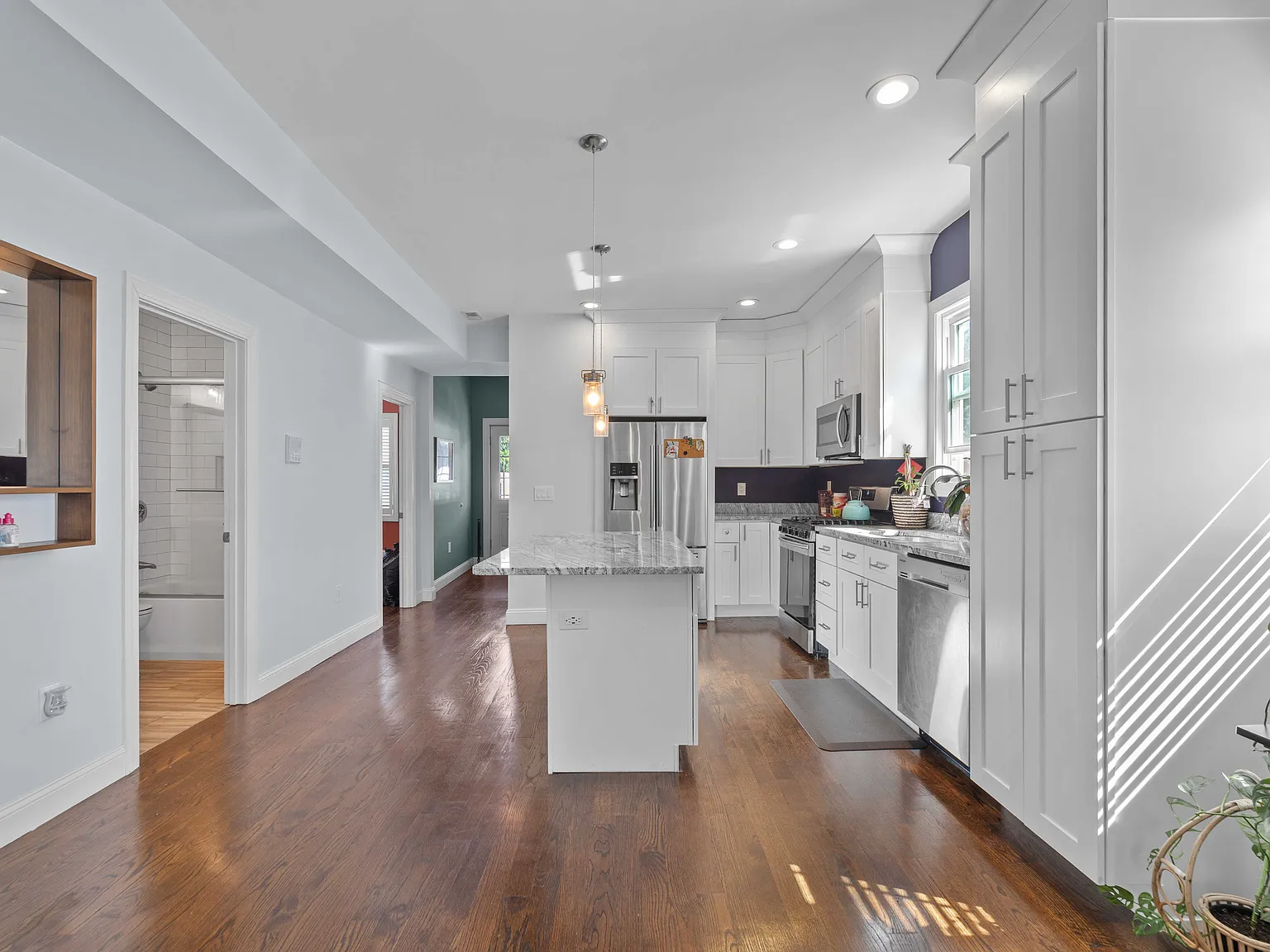 74 Kingsdale Street - Unit 3 — Photo 4