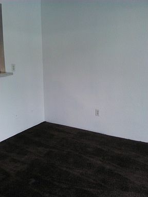4th image of 144 W 42nd St APT 63