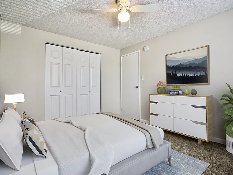 Candlelight Apartments — Photo 4