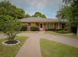 9441 Red River Dr, Woodway, TX 76712