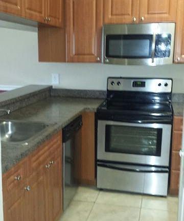 2nd image of 17304 Glenmoor Dr