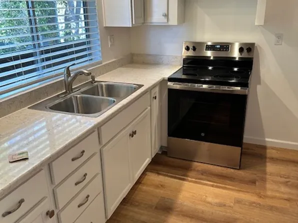 Los Olivos, 225 W Los Olivos St #8, Santa Barbara, CA 93105