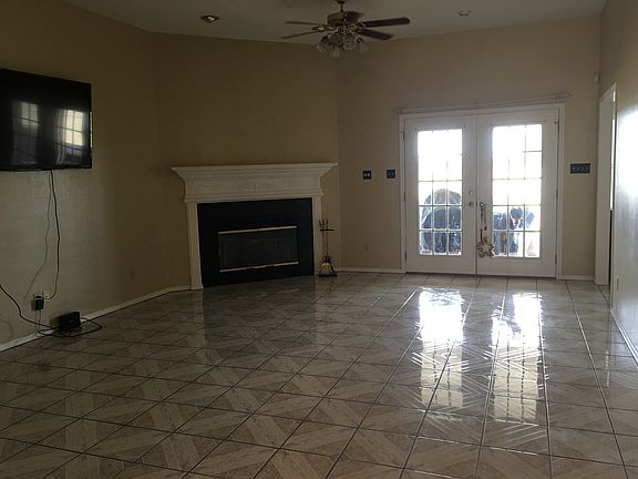 5th image of 5541 Lorine Ln