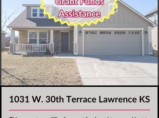 1031 W 30th Ter, Lawrence, KS 66046