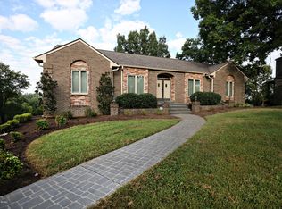 4319 Comanche Trl, Indian Hills, KY 40207