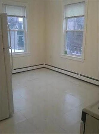 2nd image of 1 Hichborn St #2