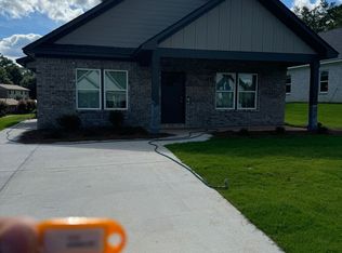 1416 Spring Dr, Opelika, AL 36801