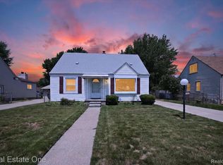 28662 Sheridan St, Garden City, MI 48135