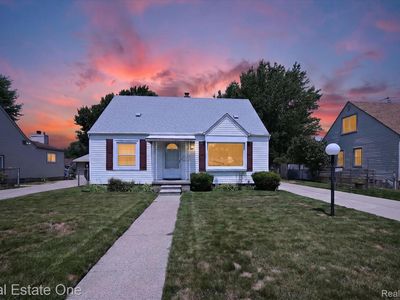 28662 Sheridan St, Garden City, MI, 48135