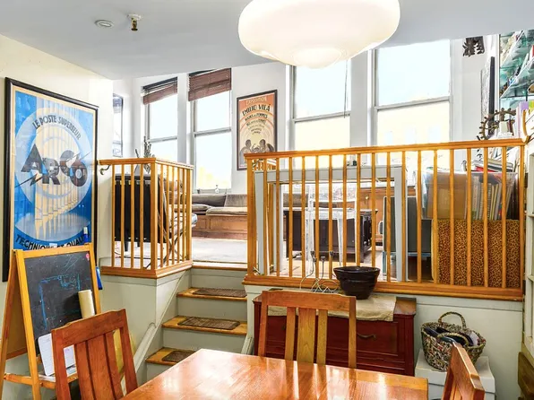 571 Hudson St APT 5A, New York, NY 10014