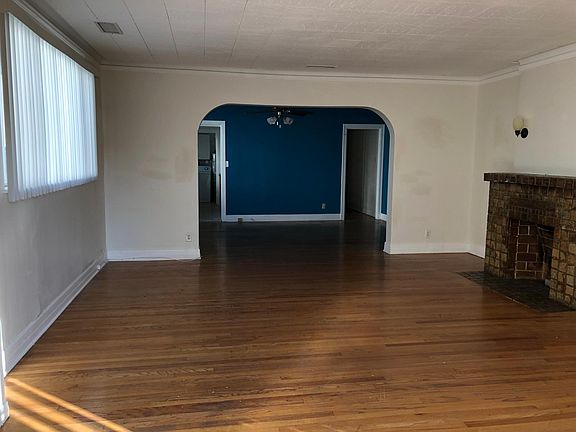 2nd image of 534 N Vista St