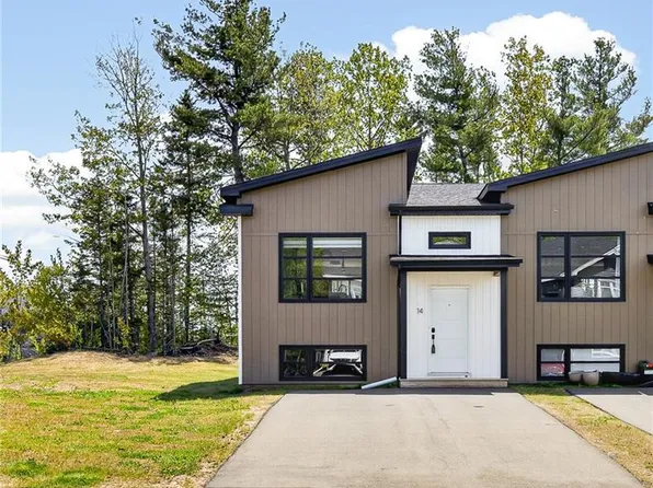 14 Beau Domaine Ct, Dieppe, NB E1A 9H5