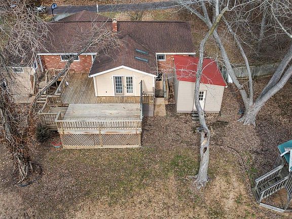 5th image of 19 Nordell Ct