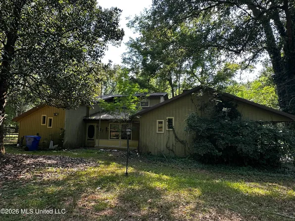 137 Shorter Rd, Braxton, MS 39044
