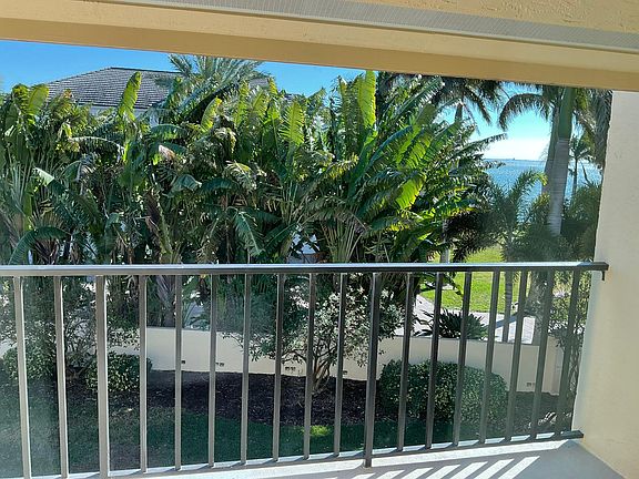 3rd image of 7550 Sunshine Skyway Ln S APT T47
