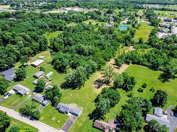 3rd image of 1723 Harlan Rd