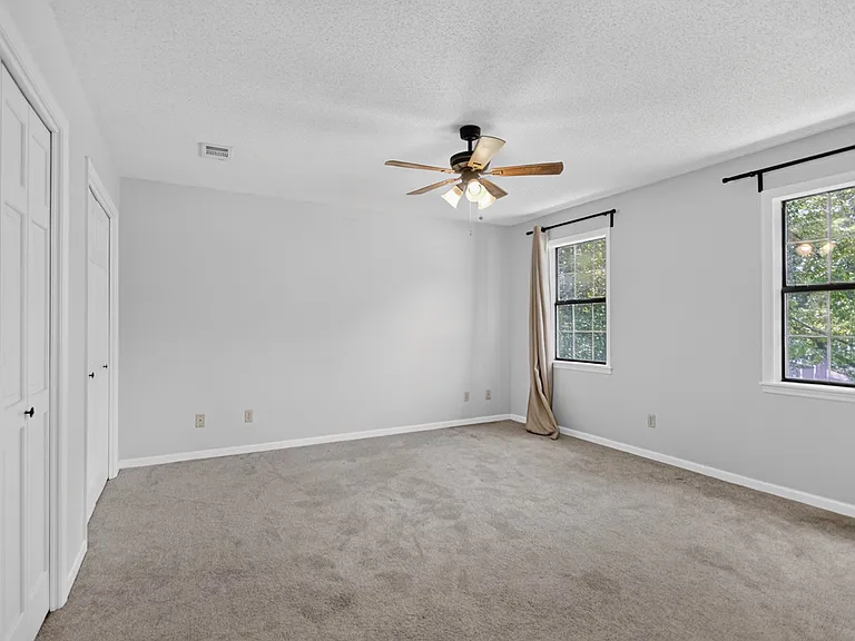 17 Laver Cir — Photo 33