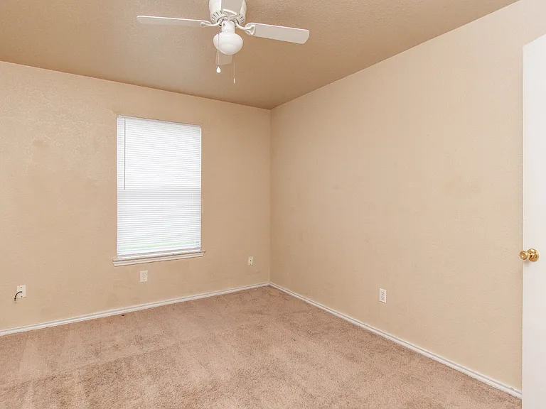 1602 Benttree Dr #A — Photo 11