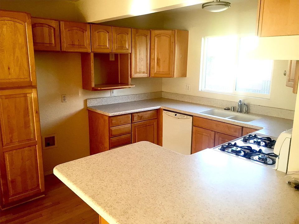 2nd image of 23135 Anza Ave #2