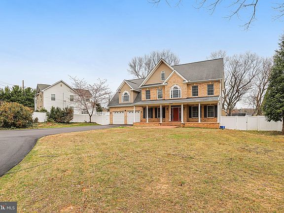 4th image of 13307 Bregman Rd