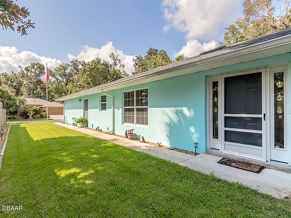 5th image of 2215 Magnolia Dr