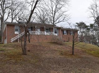 937 Midway Dr, Dunbar, WV 25064