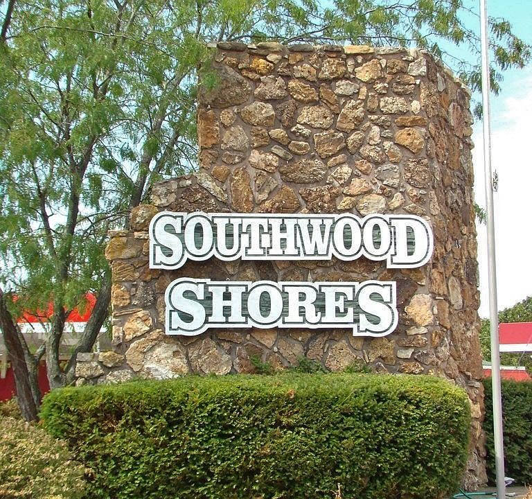 1st image of 291 Southwood Shores Cir #1D