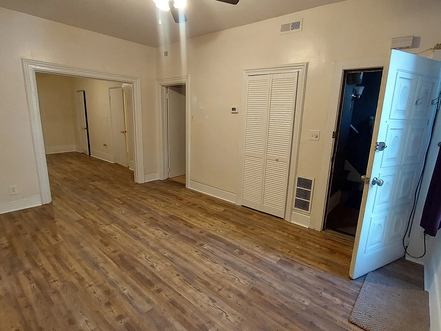 2 bed, 1100 sqft, $2,000 — Photo 1