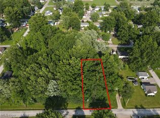 Meadowbrook Ave NE, Alliance, OH 44601