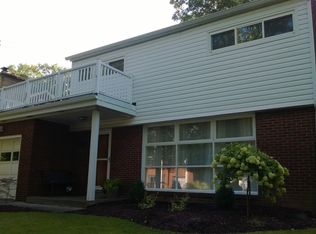 1330 Windermere Dr, Pittsburgh, PA