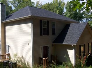 513 Hill Ln, Mauldin, SC 29662