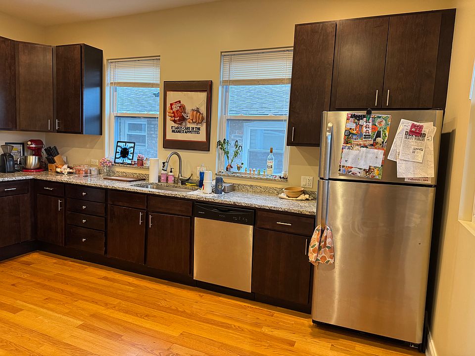 1st image of 3917 N Saint Louis Ave Floor 2