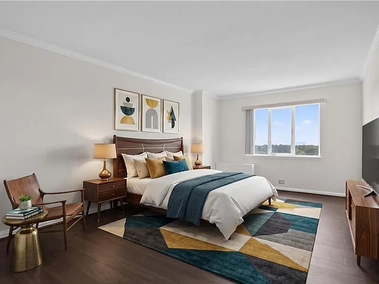 7320 Glenroie Ave #10E — Photo 37