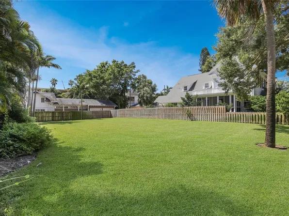 14th Ave NE Lot 4, Saint Petersburg, FL 33701
