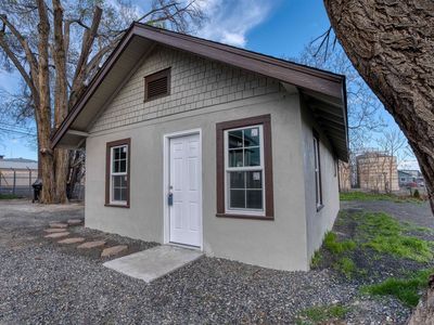 505 Grandridge Rd, Grandview, WA, 98930