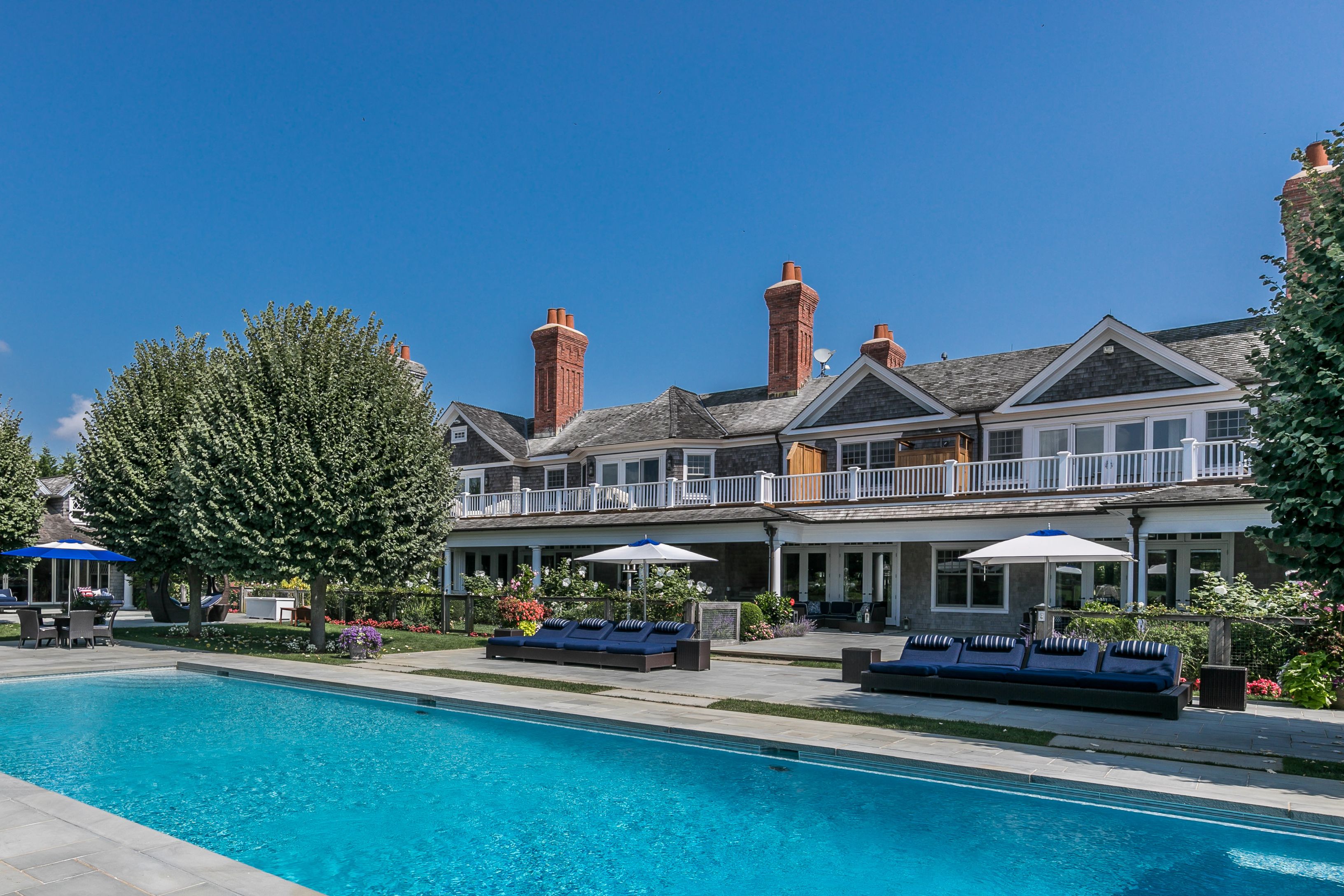 612 Halsey Ln, Bridgehampton, NY 11976 Out East