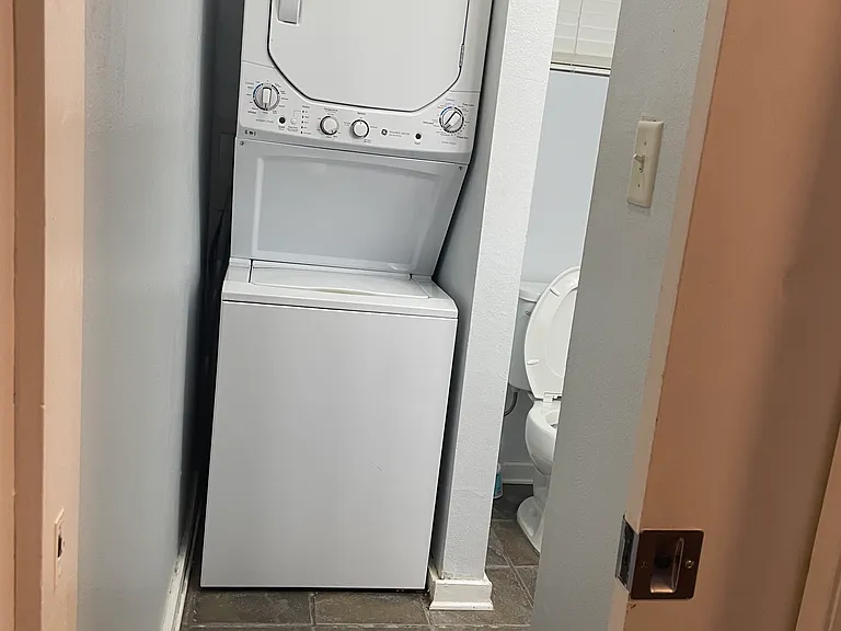 815 W Pensacola St #8 — Photo 23