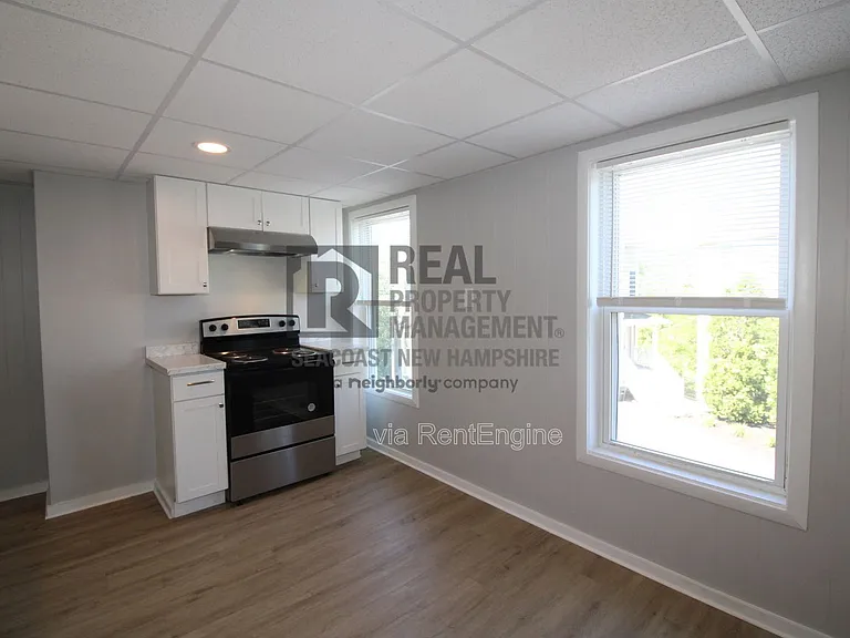 61 3rd St #201 — Photo 2