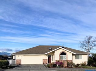 885 Oak Tree Rdg, Sequim, WA 98382