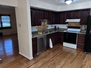 8800 Newington Commons Rd, Lorton, VA 22079