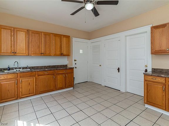 3rd image of 3614 W 50th St